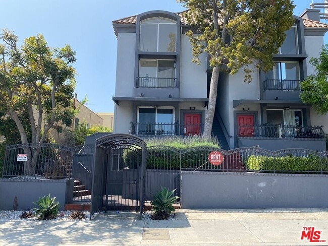 Photo - 1529 S Bundy Dr Condo Unit 201