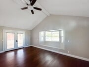 Photo - Newly Remodeled 3B 2BA Home w/ Putting Gre...