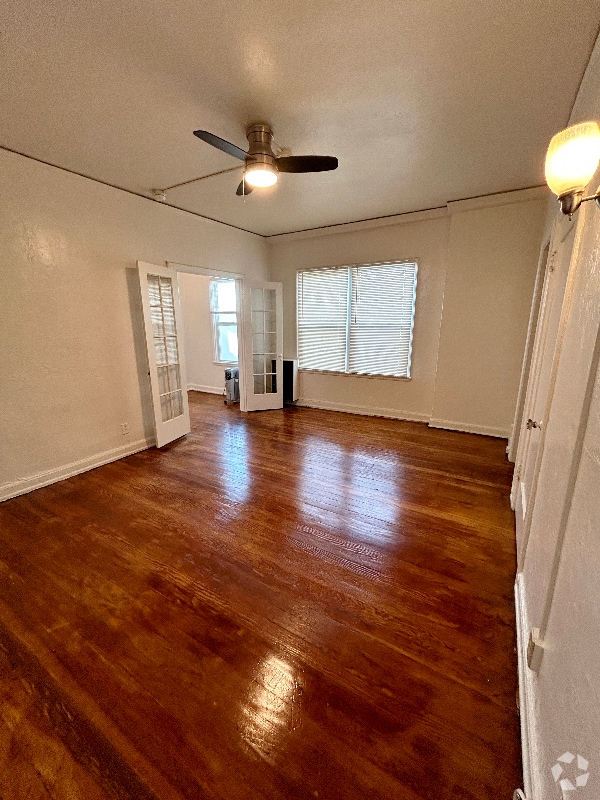 Building Photo - 1523 N McCadden Pl Unit 310 Rental