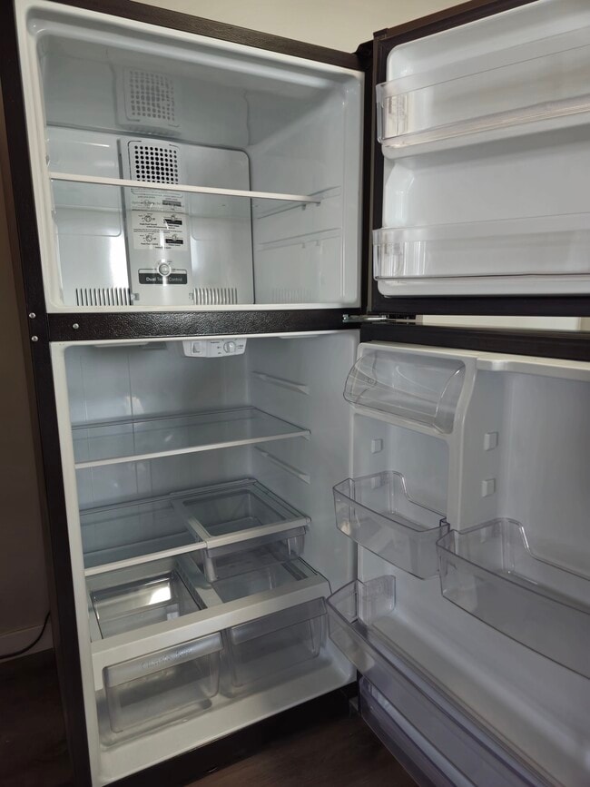 Photo - 211 W Ave 26