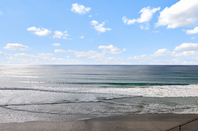 Photo - 425 Neptune Ave