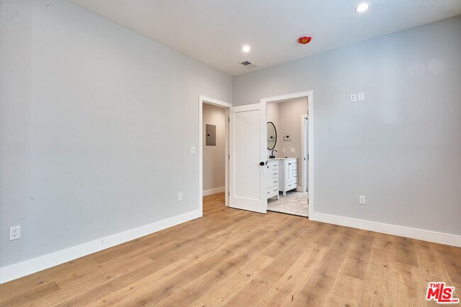 Photo - 13928 Bessemer St Unit 1