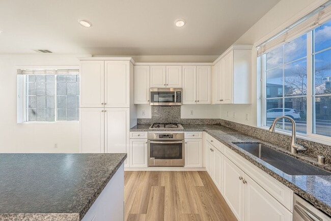 Photo - 8635 Festival St