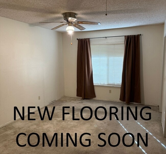 Photo - Great 3 bedroom / 2 bathroom Condo in Rive...