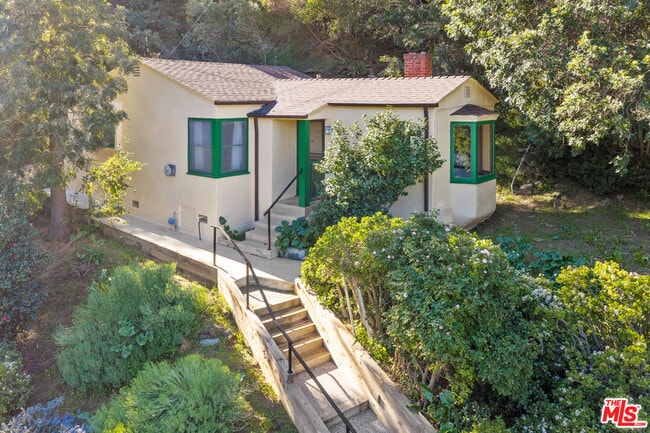 Photo - 3705 Fredonia Dr