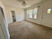 Photo - 2809-2821.5-28215 Rowena Ave Unit 2813  1/2