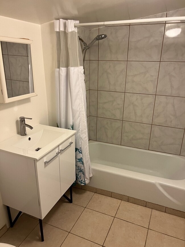 Photo - 1348 N Spaulding Ave Unit GUESTHOUSE