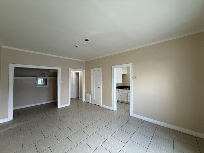 Building Photo - 2877 San Marino St