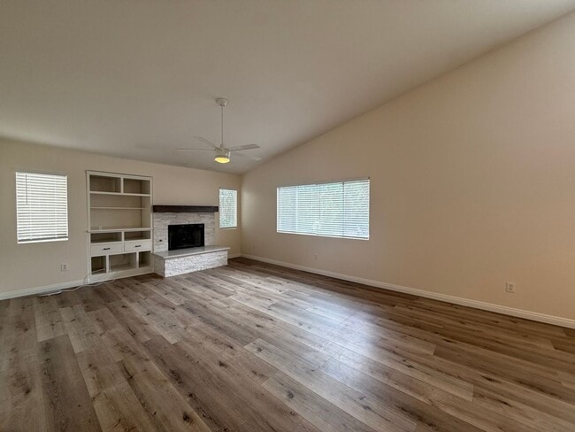Photo - Quartz Hill 3 Bedroom 2 Bathroom