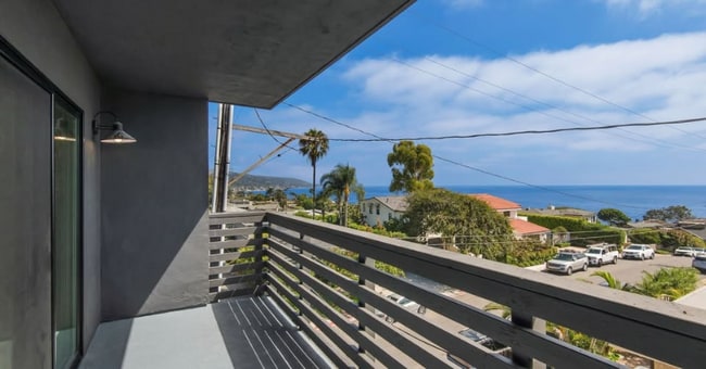 Photo - 1105 N Coast Hwy Unit H