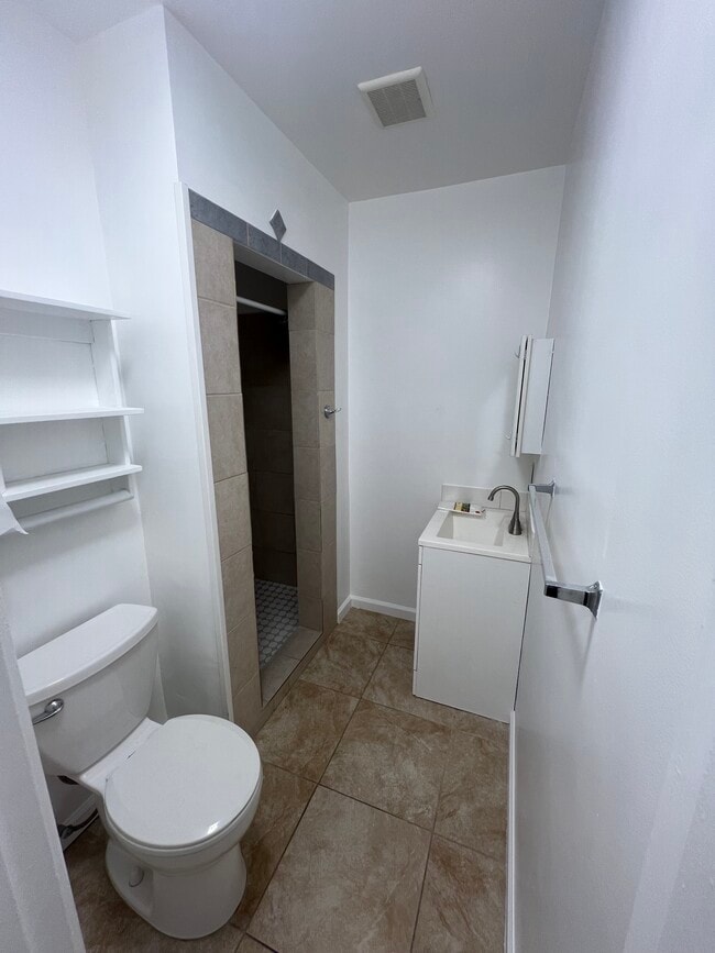 Photo - 3664 W 54th St Unit 1