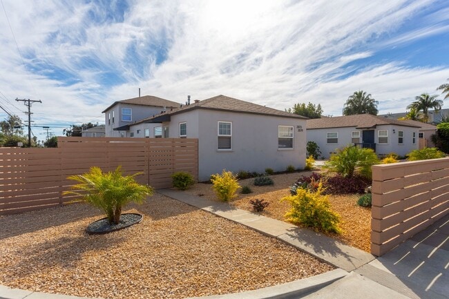 Pacific Beach: 1 Bedroom w/ Remodeled Kitc... - Pacific Beach: 1 Bedroom w/ Remodeled Kitc... Apartment Unit 2065