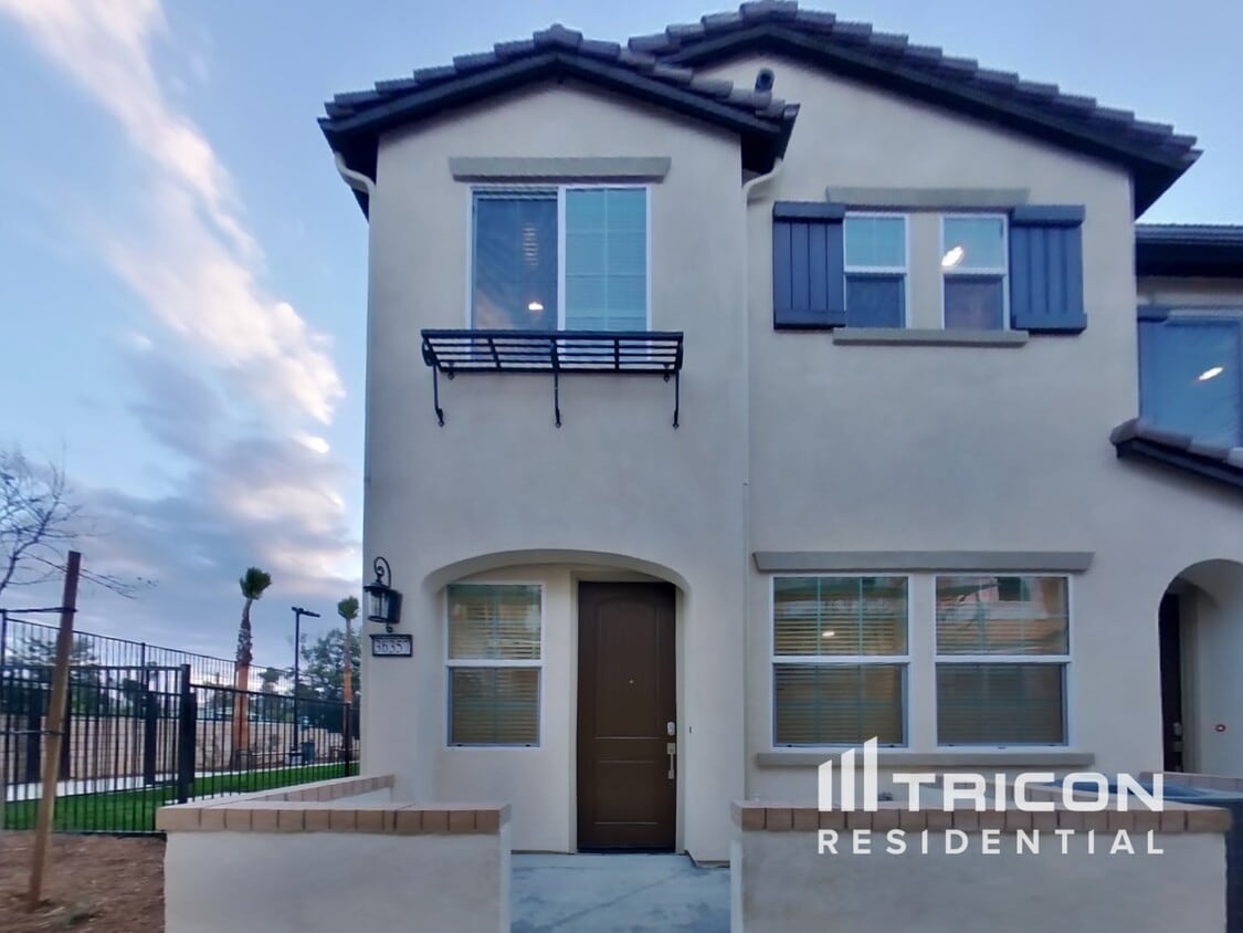 3D Tour - 36357 Creer Ct Townhome