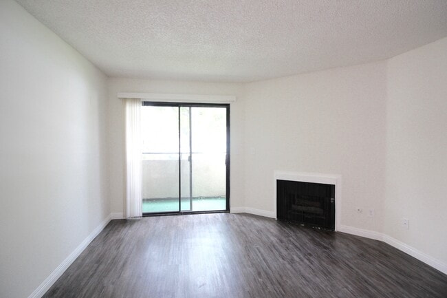 Photo - 1012 E Acacia Ave