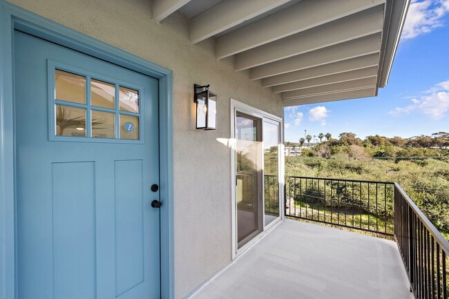 Building Photo - 213 Avenida Lobeiro Unit B