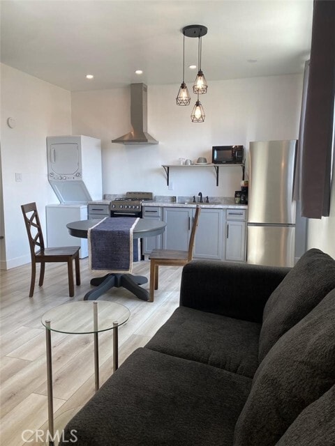 Photo - 15519 Gramercy Pl