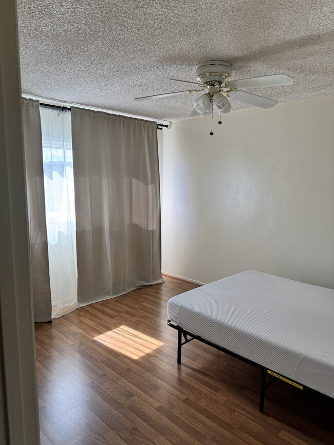 Photo - 1286 W 36th St Unit 3