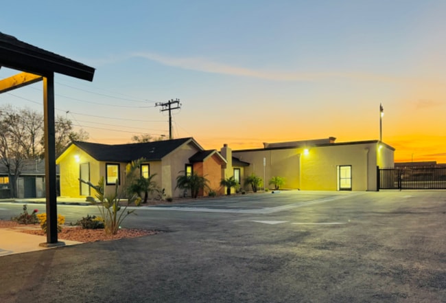 Building Photo - 7893 Sierra Ave. Rental