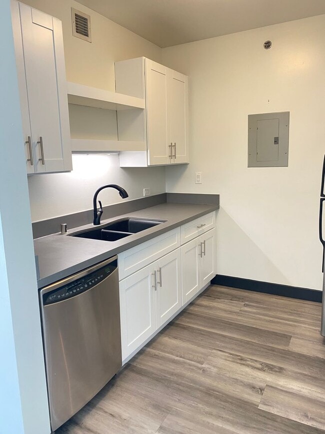 14th Floor Downtown San Diego Apartment - 14th Floor Downtown San Diego Apartment Unit 1452