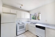 Studio - 500SF - Kitchen - Hacienda Apartments