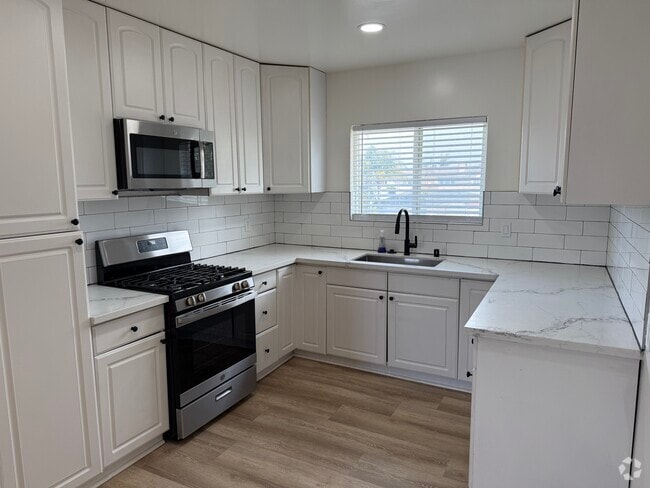 Building Photo - 4706 W 164th St Unit 4706 W 164th Rental