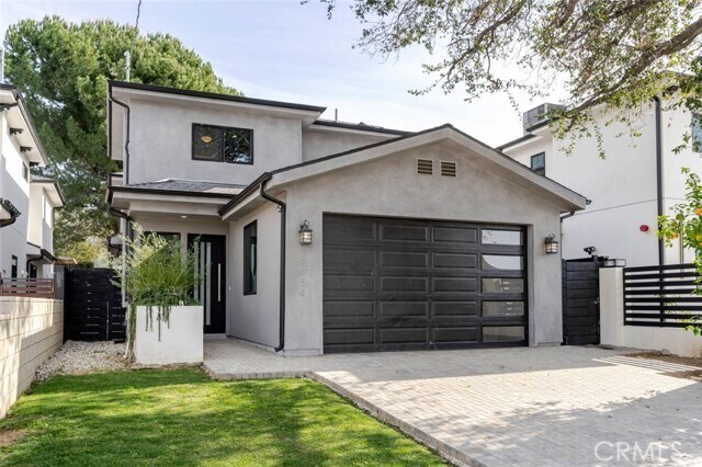 Photo - 10754 Nassau Ave