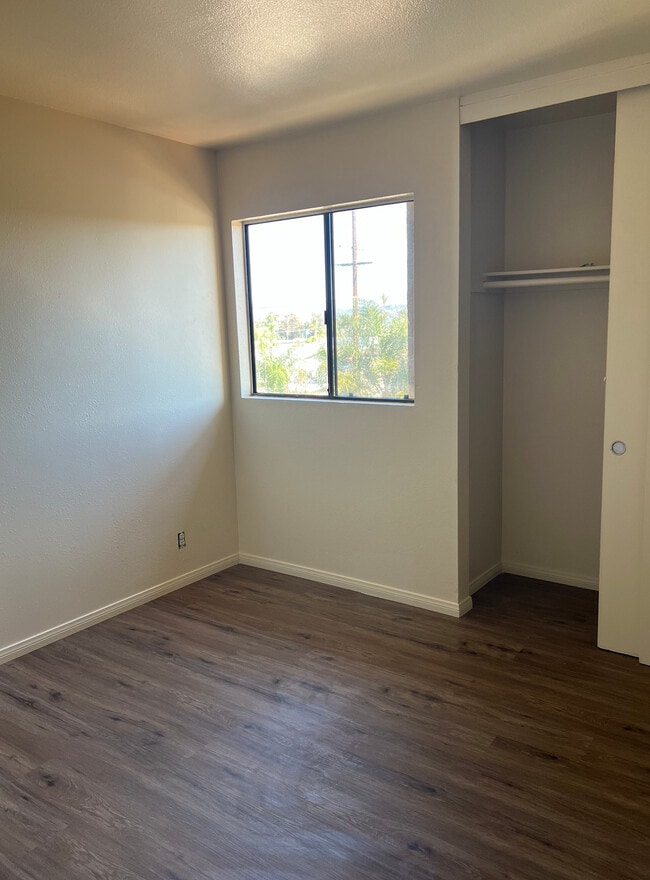 Photo - 724 W 6th Ave