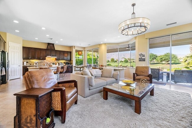 Photo - 56825 Mountain View