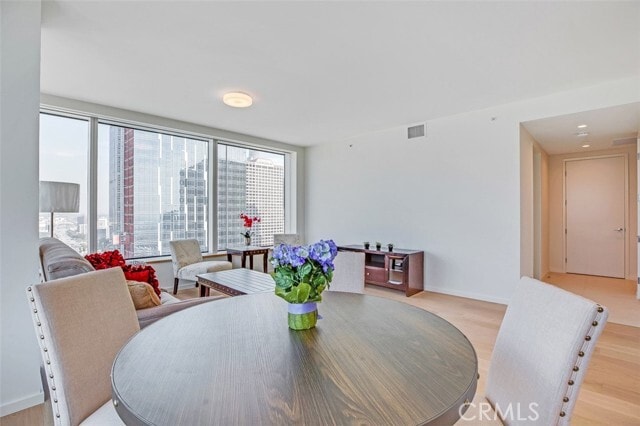 Photo - 889 Francisco St Unit 3708