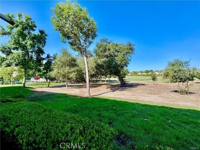 Building Photo - 33 Oak Knolls