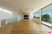 Photo - 1853 Sunset Plaza Dr House