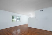 Photo - *OPEN HOUSE: 9/21 10-11AM* 2BD/1BA in La J... Unit 07
