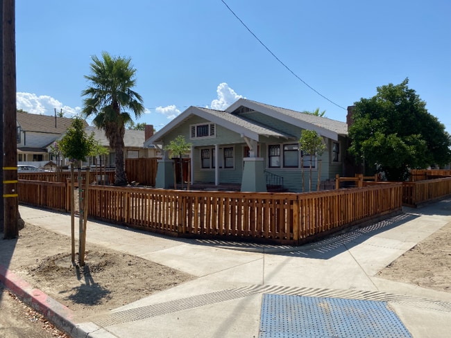 Building Photo - 101 E Kimball Ave Rental