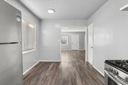 Photo - 1577 Pine Ave Apartment Unit 05