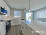 Photo - 605 Citron St