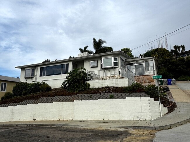 Building Photo - Guy & Crowell Unit 1554