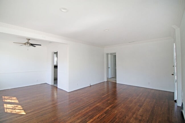 Photo - 1706 Pullman Ln Unit 1706 A (Rear)