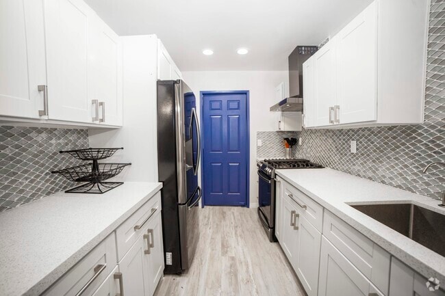 Building Photo - 20651 Roscoe Blvd Unit B Rental