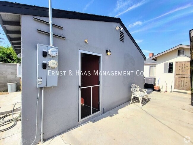 Building Photo - 4514 Linden Ave Unit A Rental