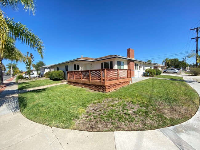 8BD/3BA, Lots of Parking! - 8BD/3BA, Lots of Parking! House