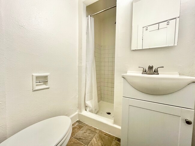 Photo - 1735 N Gramercy Pl Unit 202