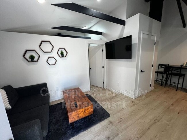 Building Photo - 5958 Olive Ave Rental