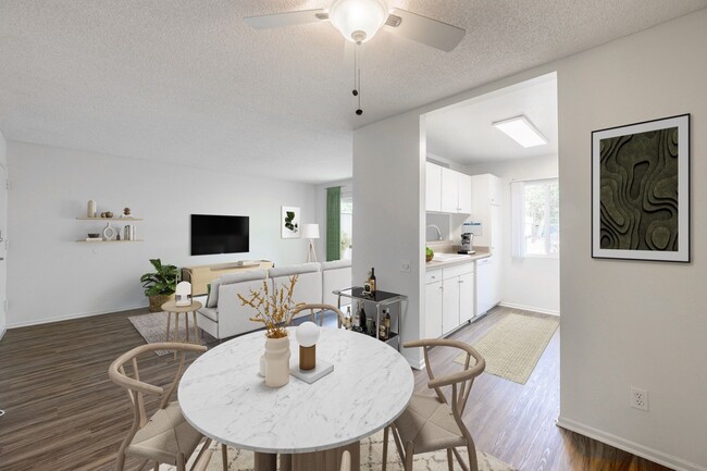 Photo - Pacific Oaks