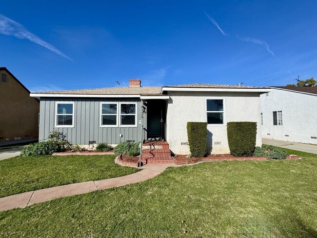 Building Photo - 4139 Gaviota Ave