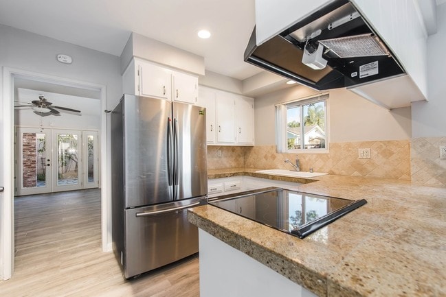 Kitchen - 4710 E Shaw St Unit 4710 -1st Floor