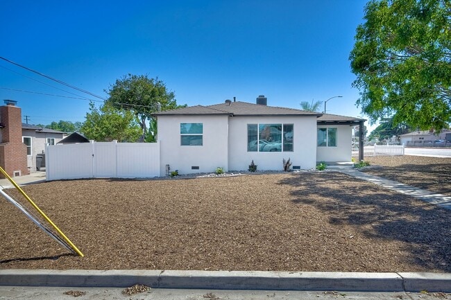 Photo - 197 Twin Oaks Cir