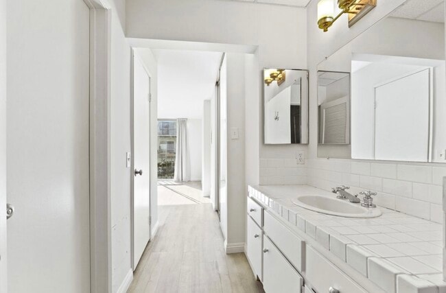 Photo - 10747 Wilshire Blvd Unit 7th Floor