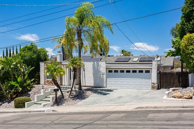 Photo - Spacious Entertainers Retreat in San Carlos!