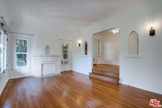 Photo - 3221 Berkeley Ave