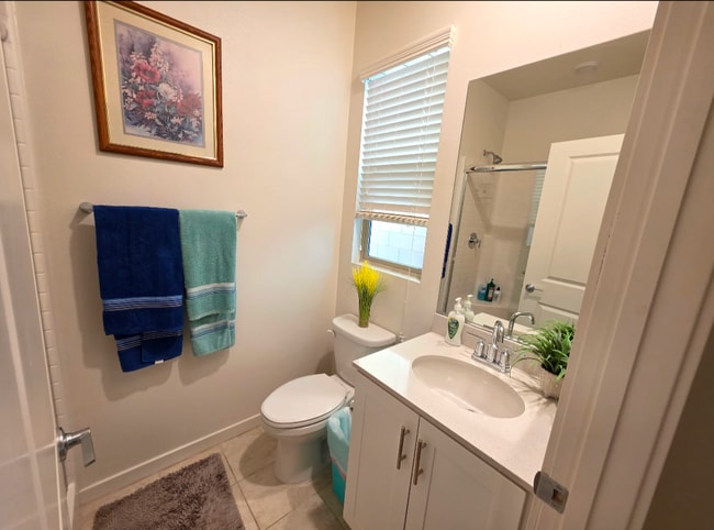 Photo - 2610 E Embry Ln